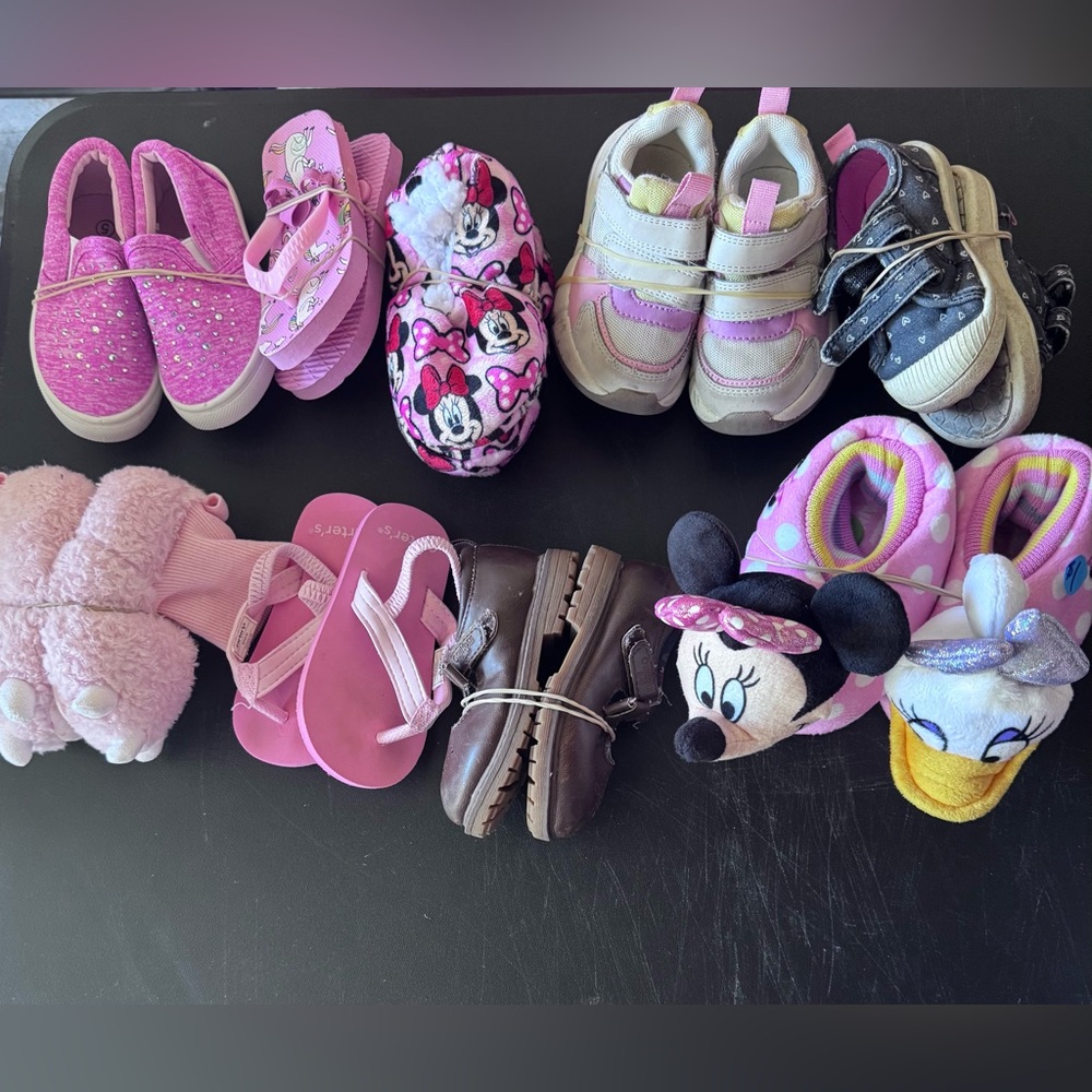 Kids Pink Minnie Mouse Shoes